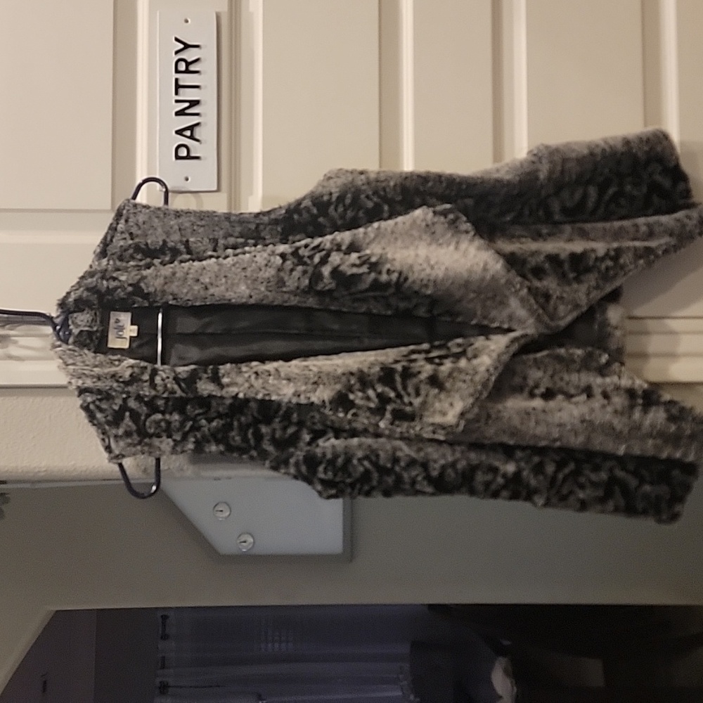 Women's Furry Vest Medium